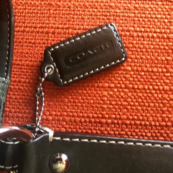 Green Coach Shoulder Bag - Picture 3 of 13